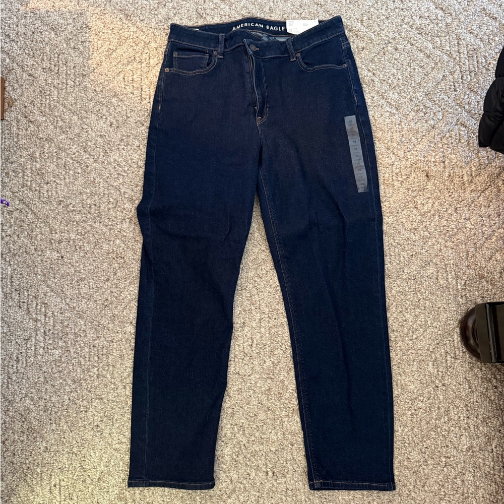 Mom Jean | 10 | American Eagle | Dark Wash | NWT